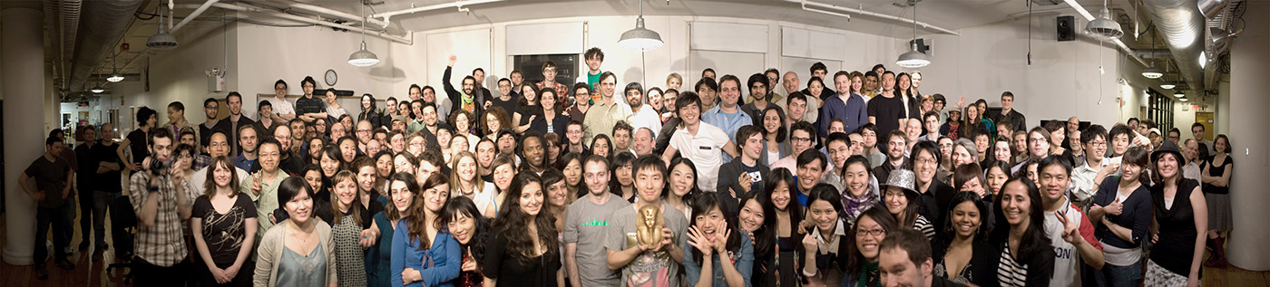 Spring 2018 panorama photo of ITP students